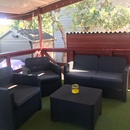 Charmant Mobil-Home Rocbaron Экстерьер фото